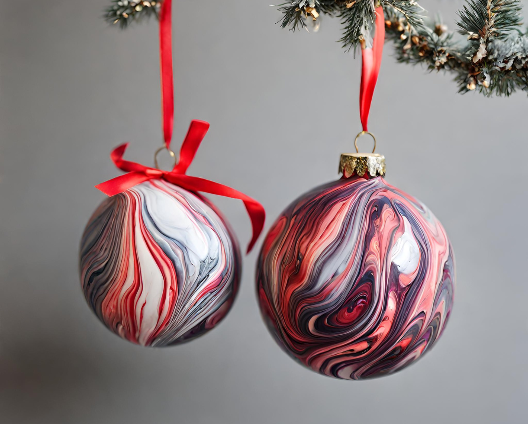 Marbled Christmas Baubles